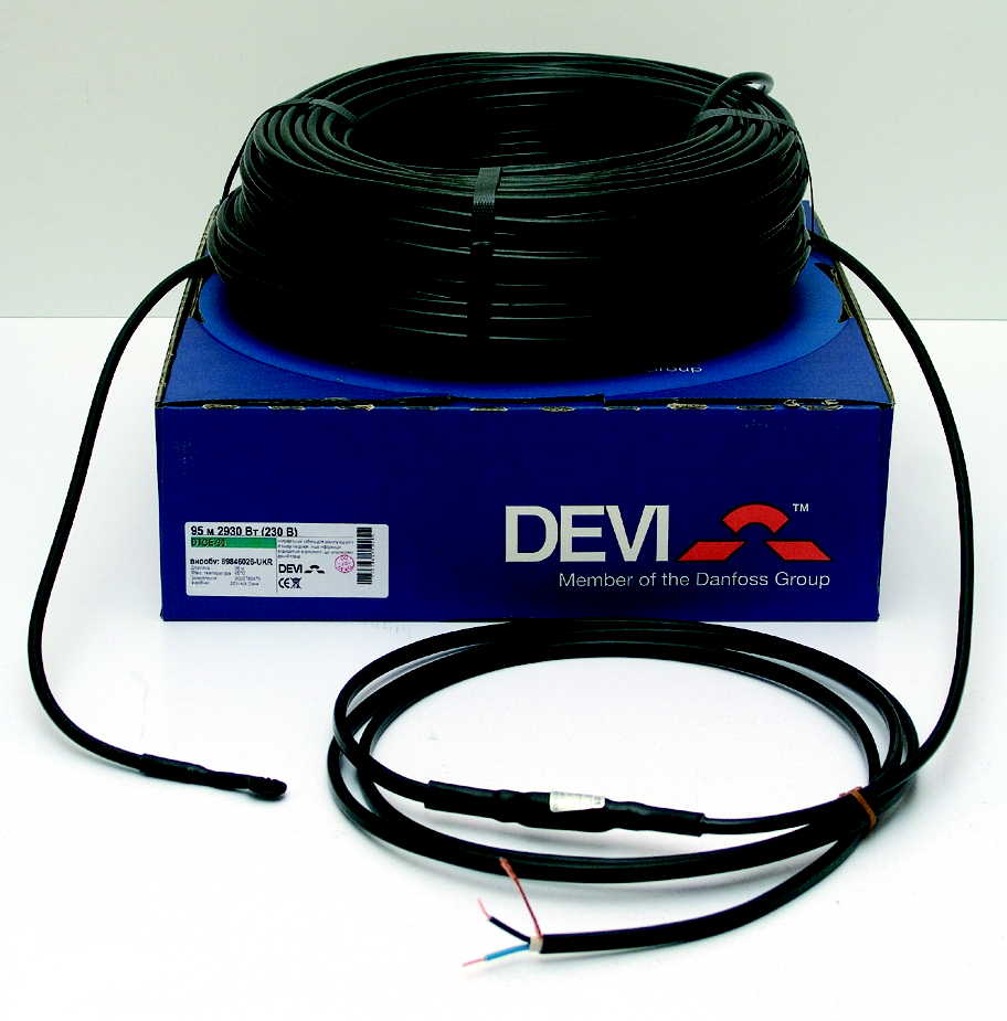 Ассортимент кабелей DTCE-30 для обогрева кровли и водостоков, а также саморегулирующий кабель, регуляторы и монтажные аксессуары - в наличии на складе ЭТМ по специальным ценам.